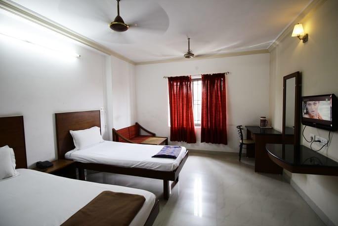 Hotel Adithya Chennai Dış mekan fotoğraf
